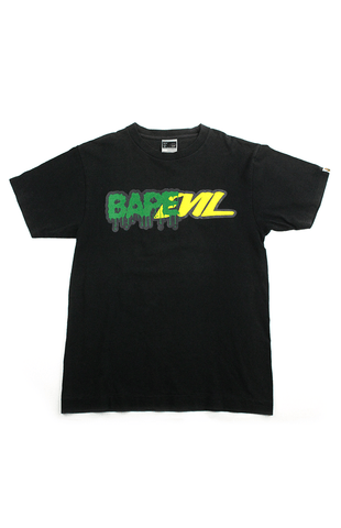 T-shirt BAPE Evil Green Yellow avec texte noir