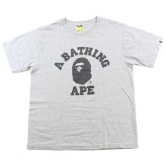 T-shirt Bape noir avec logo universitaire gris