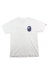 T-shirt blanc avec logo Bape sur la poitrine, bleu et logo Angry Face Ape