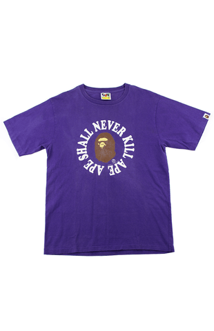 Bape Ape Logo ASNKA Cercle Texte Tee Violet