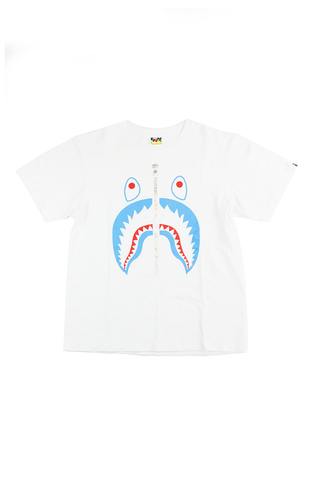 T-shirt Bape bleu sarcelle et rouge avec tête de requin blanc