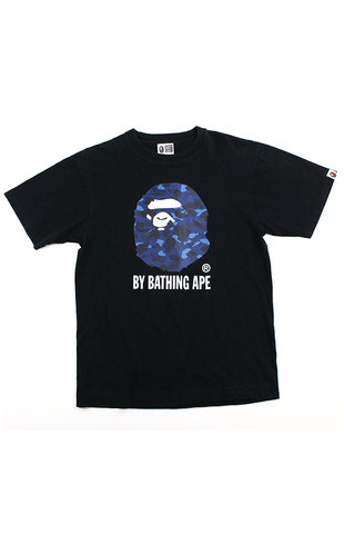 T-shirt Bape bleu foncé camouflage Big Ape avec logo noir