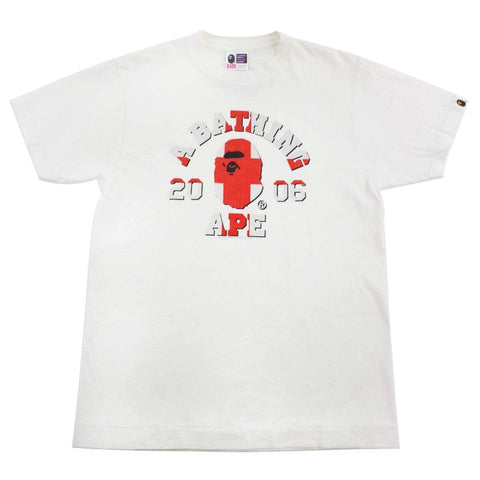 T-shirt Bape avec logo du drapeau anglais College, blanc
