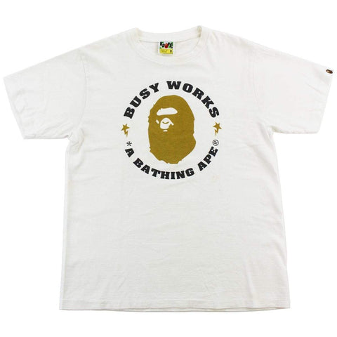 T-shirt Bape Gold Big Ape avec logo Busy Works et texte circulaire blanc