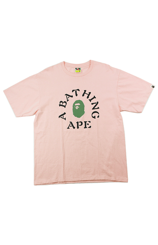 T-shirt Big Ape rose avec texte katakana vert Bape