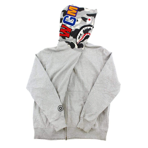 Sweat à capuche Bape gris camouflage avec motif tête de requin
