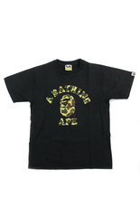 T-shirt Bape vert clair camouflage avec logo universitaire noir