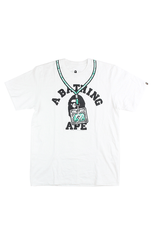 T-shirt blanc avec logo universitaire et cordon réservé aux membres Bape