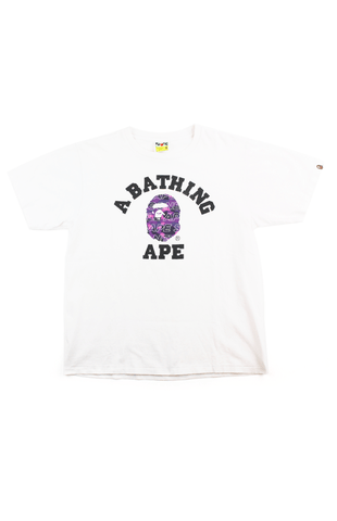 T-shirt Bape violet camouflage APE College avec logo blanc