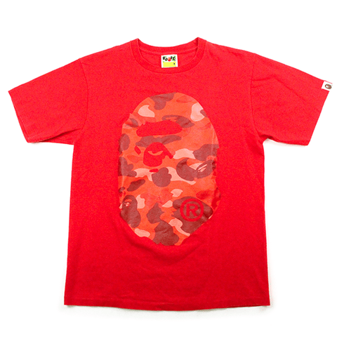 T-shirt Bape Red Camo Big Ape avec logo rouge