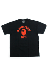 T-shirt Bape rouge avec logo Dracula College noir