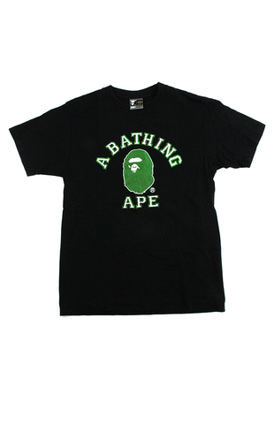 T-shirt Bape vert rose dégradé avec logo universitaire noir