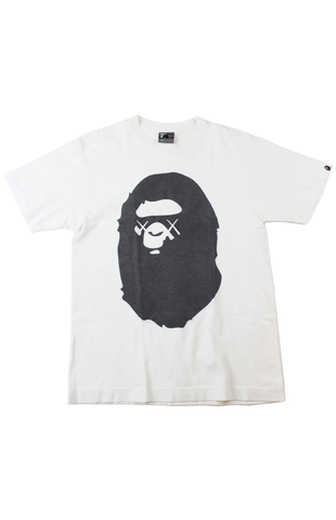 T-shirt Bape x Kaws noir avec logo Big Ape blanc