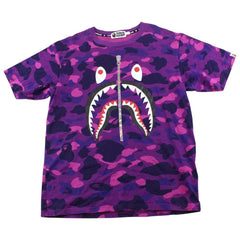 T-shirt Bape violet camouflage à motif tête de requin