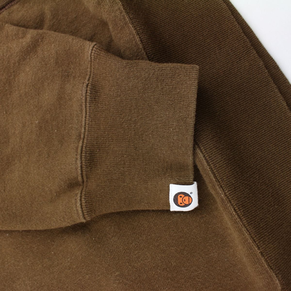 bape milo store crewneck brown - SaruGeneral