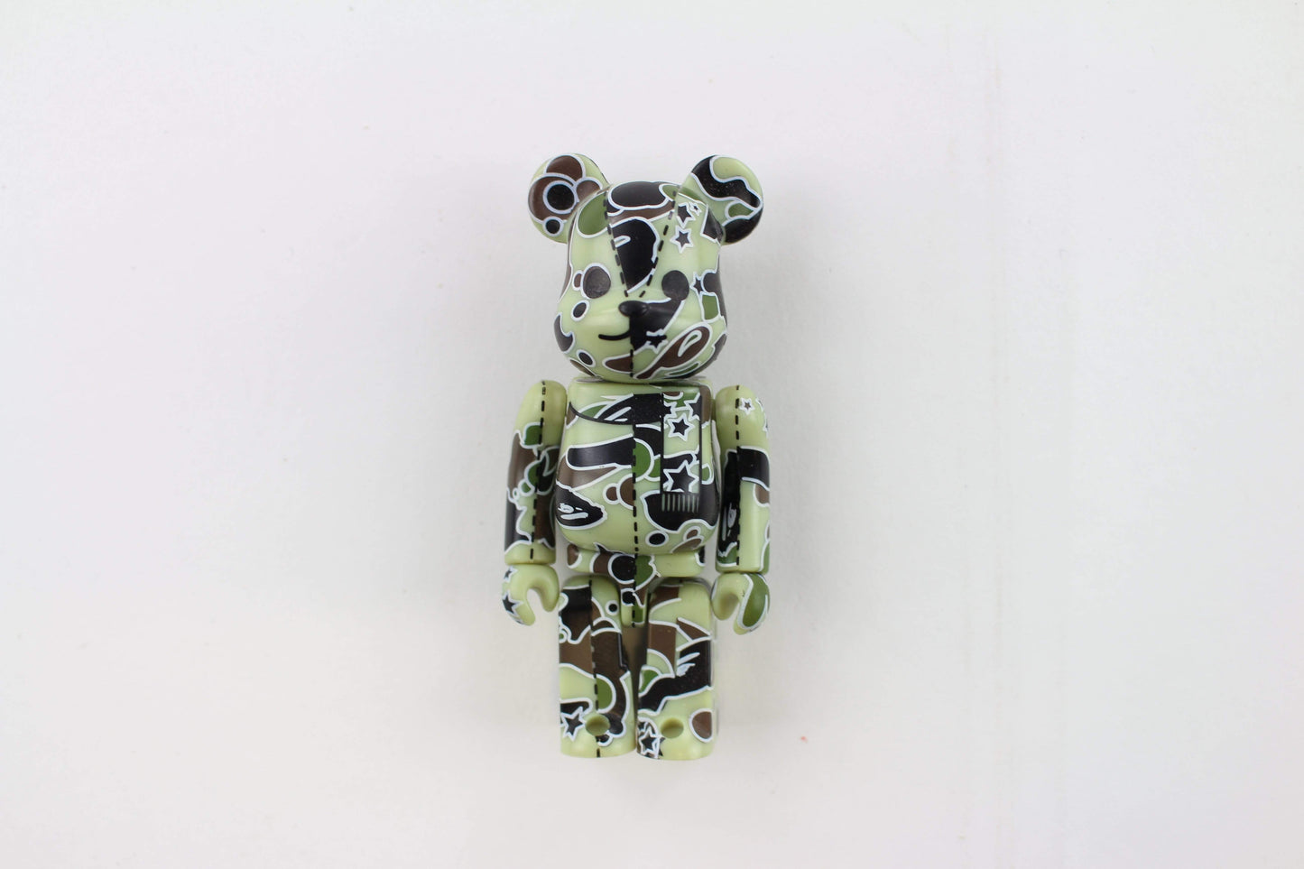 Bape Green Psyche Camo 100% Bearbrick - SaruGeneral