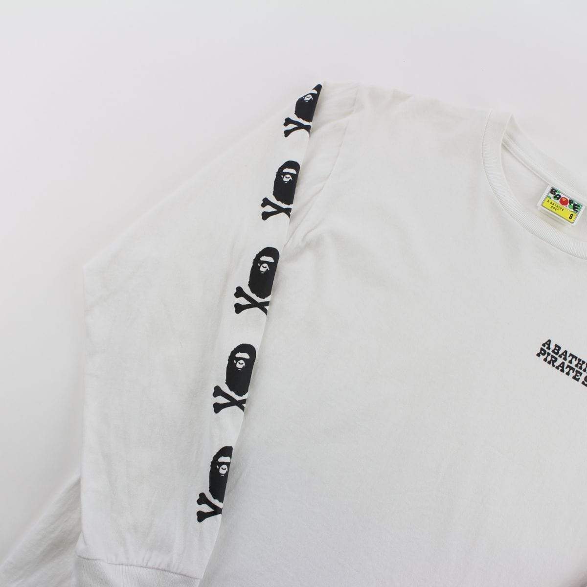 Bape Pirate Store Crossbones LS White - SaruGeneral
