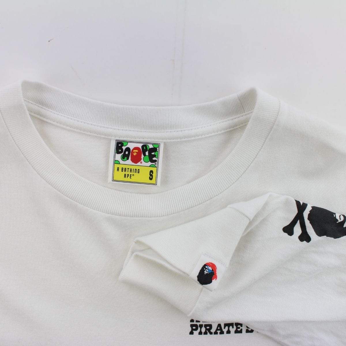 Bape Pirate Store Crossbones LS White - SaruGeneral