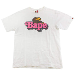 T-shirt Bape rose avec inscription « Dormir bébé Lisa » blanc