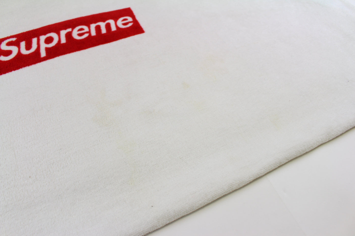 Supreme Box Logo giant Towel - SaruGeneral