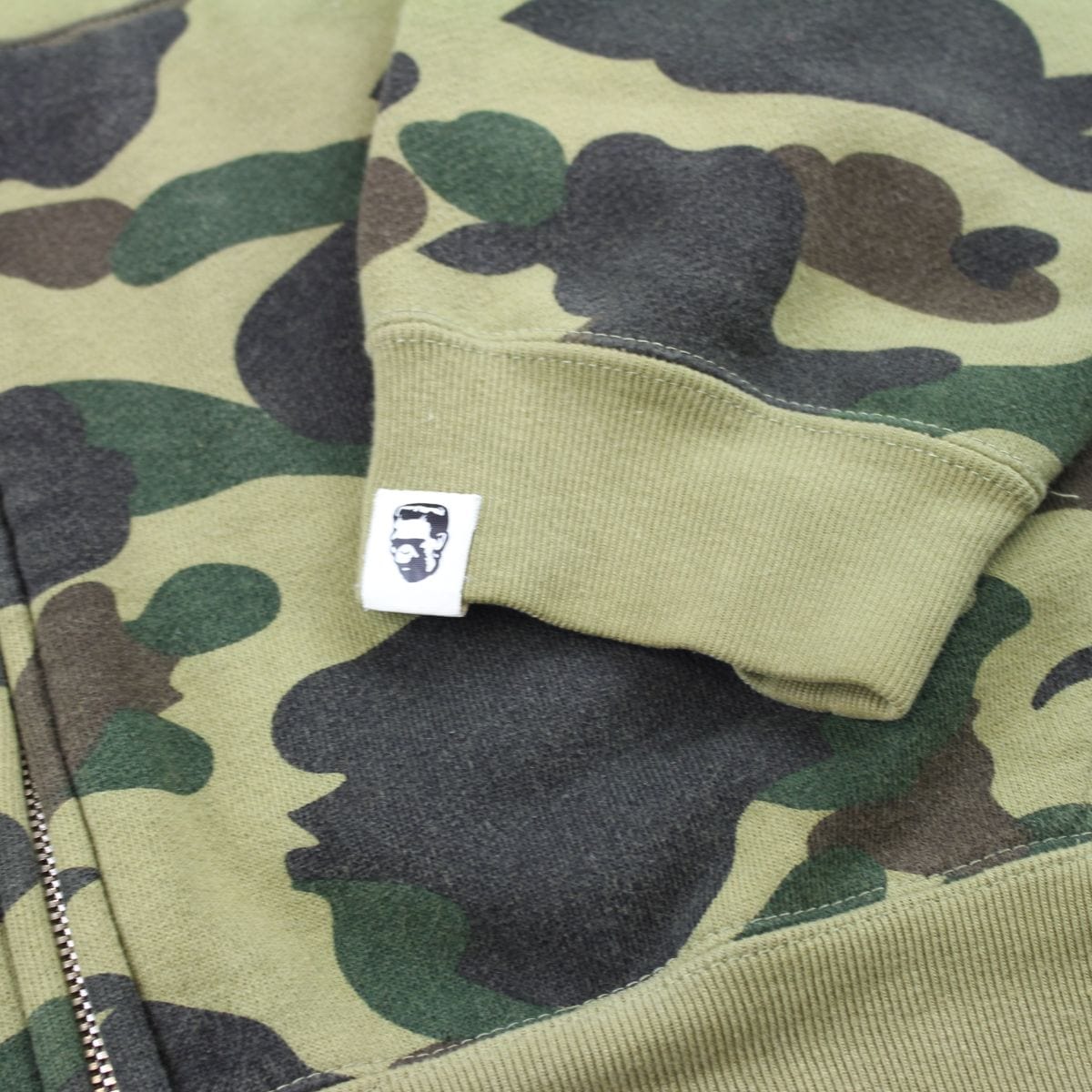 Bape 1st green camo shark - SaruGeneral