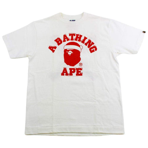 T-shirt Bape rouge avec logo Santa College blanc