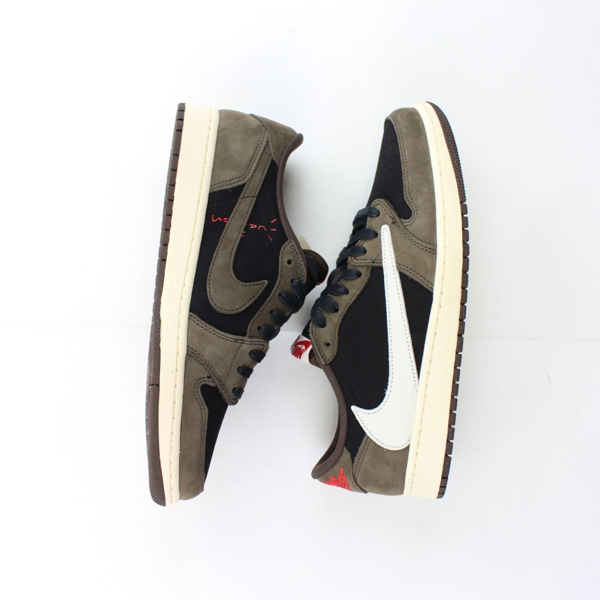 Nike x Travis Scott Jordan 1 low – SARUGENERAL