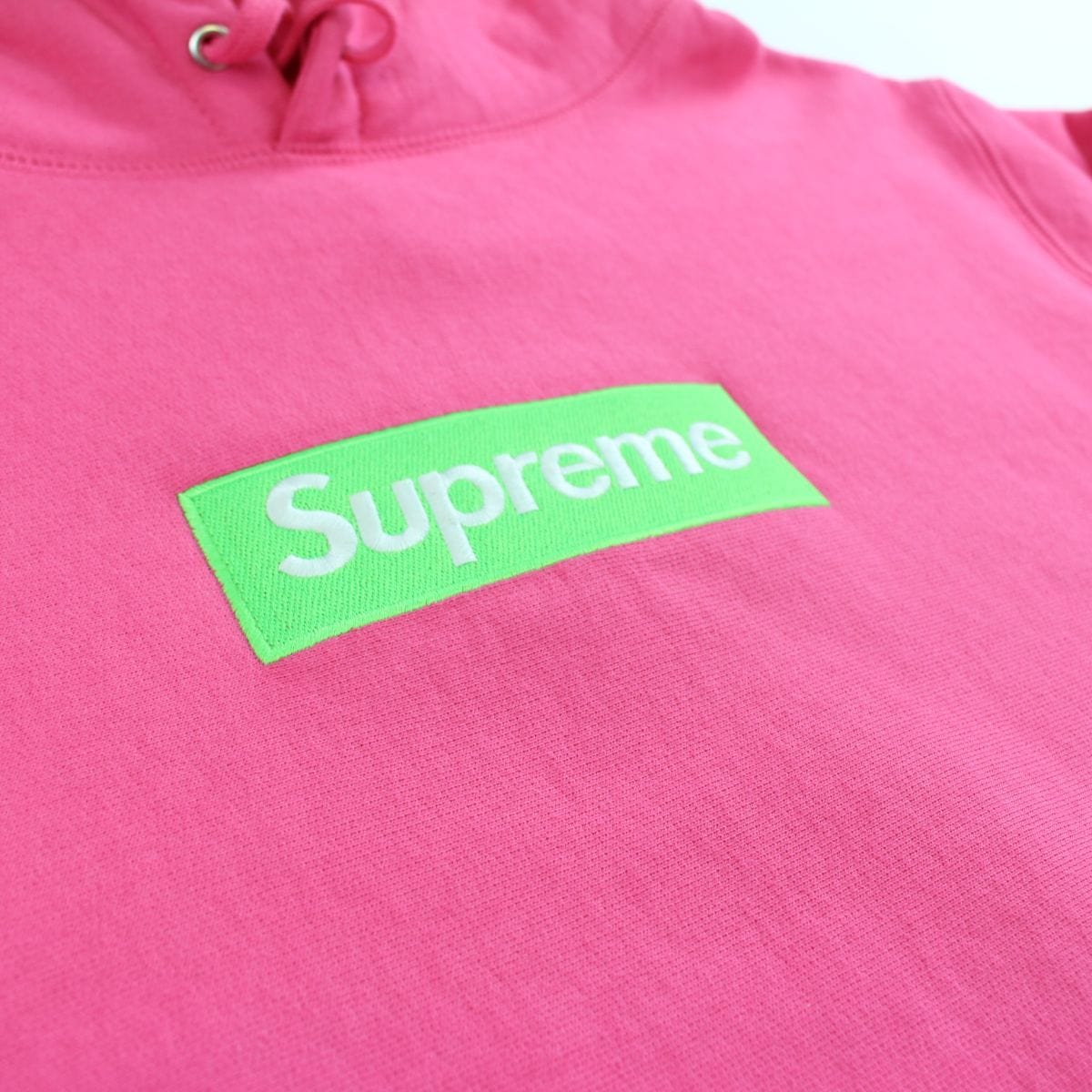 supreme magenta box logo hoodie 2017 – SARUGENERAL