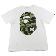 T-shirt Bape Green Camo Big Ape avec logo blanc