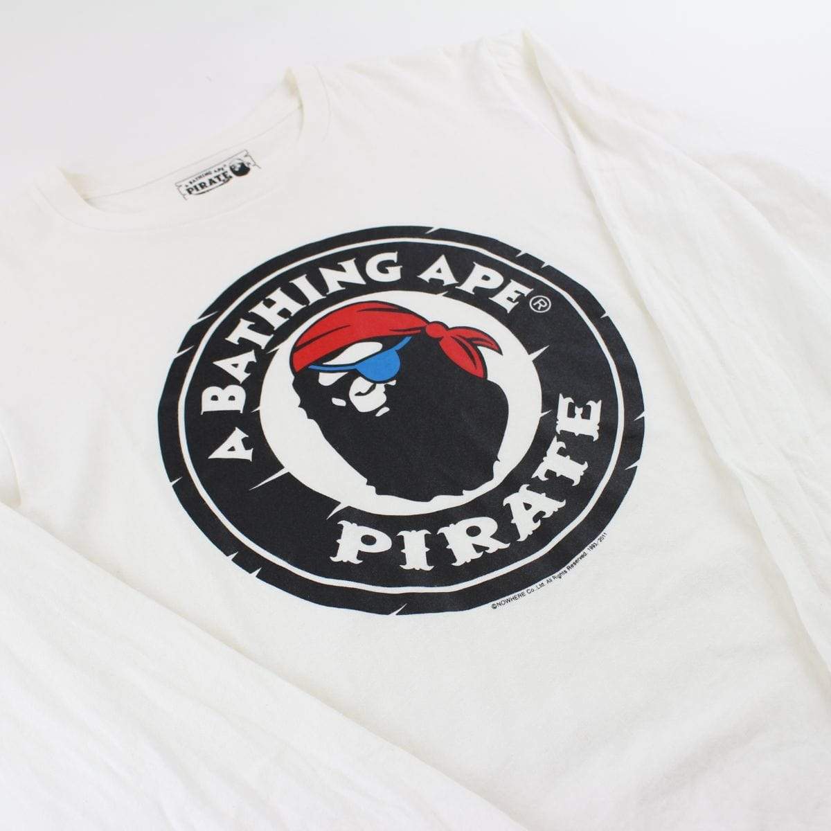 Bape Pirate Store Circle Logo LS White - SaruGeneral