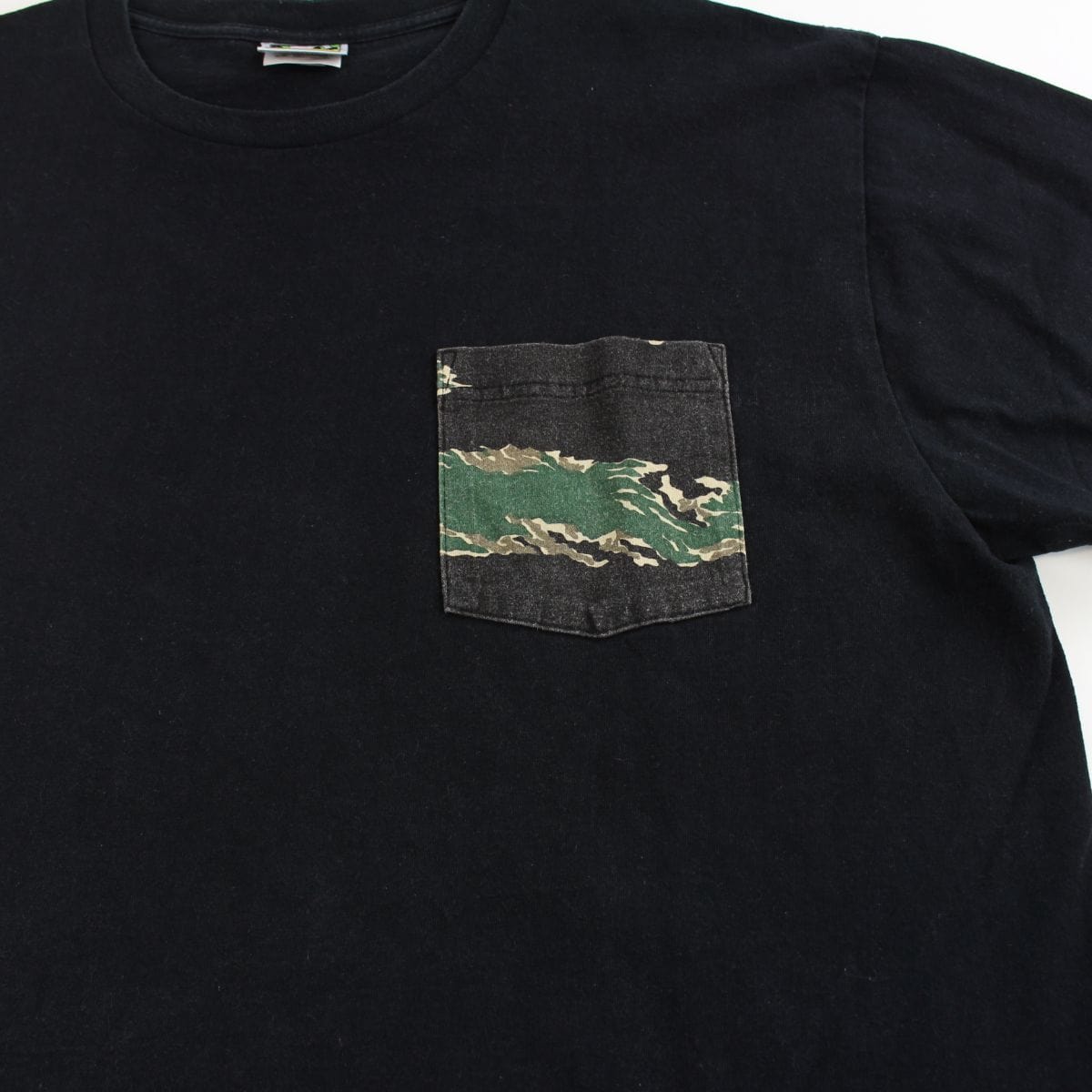 Bape Green Tiger Pocket Tee Black - SaruGeneral