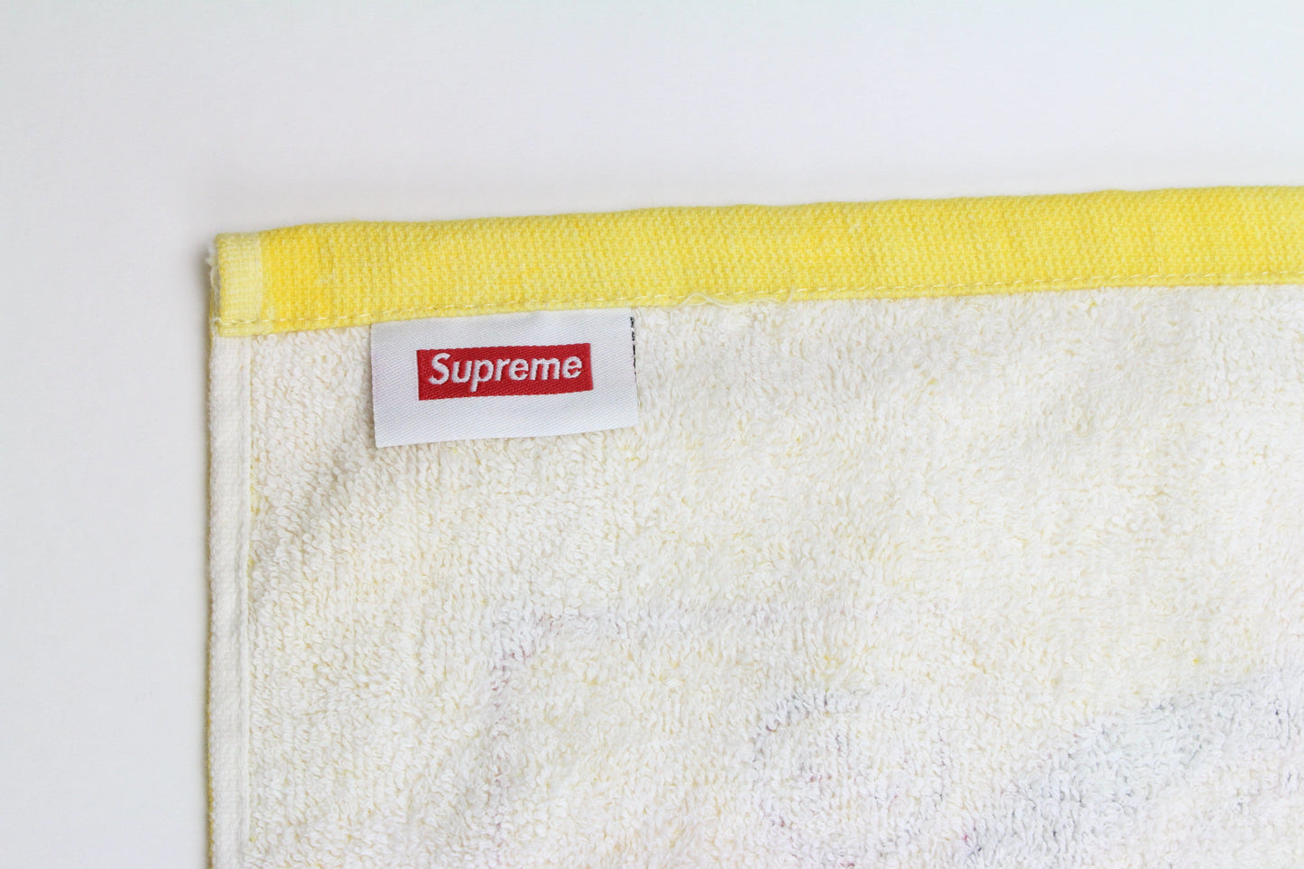 Supreme Bling Box Logo Towel - SaruGeneral
