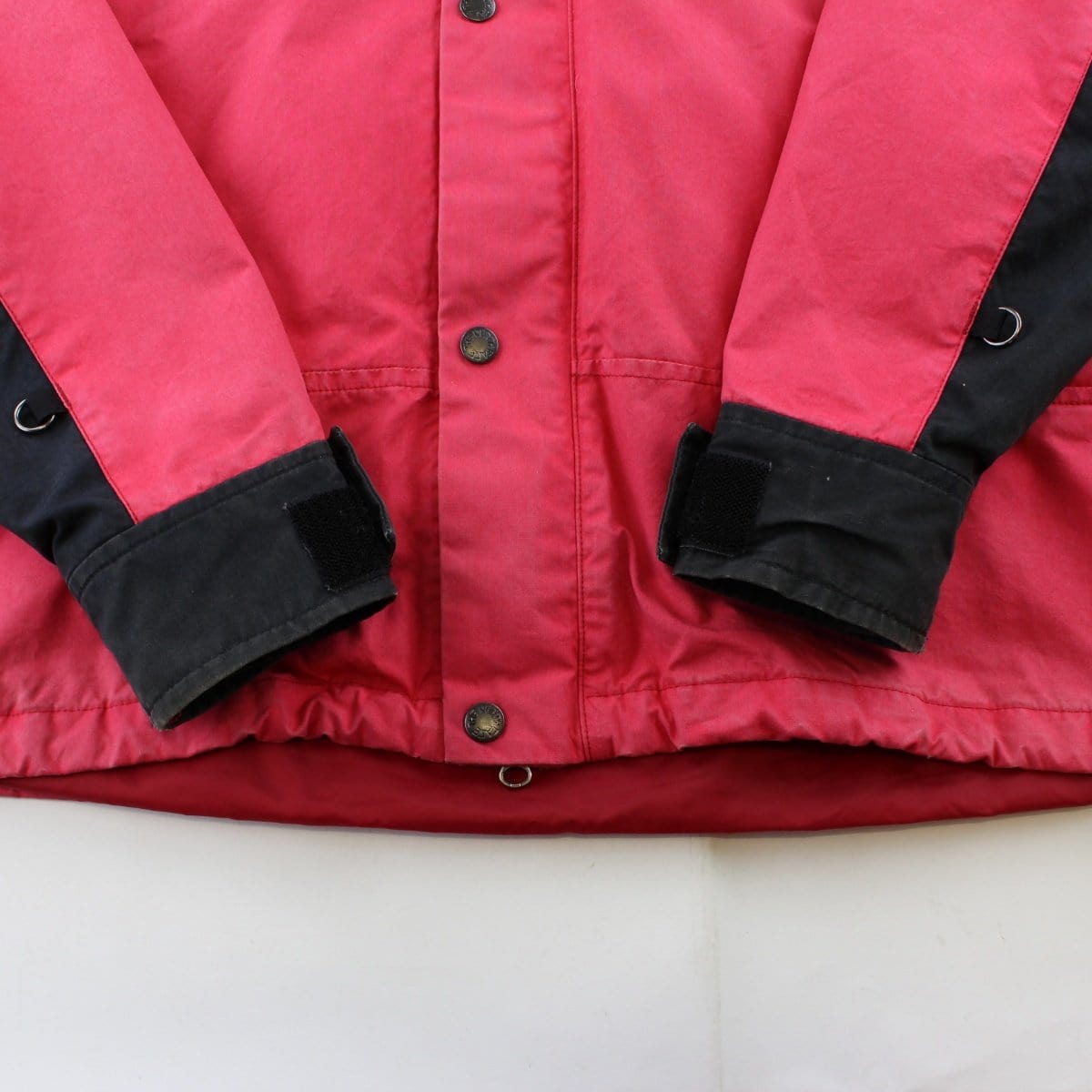 Supreme x The North Face Wax Jacket Red – SARUGENERAL